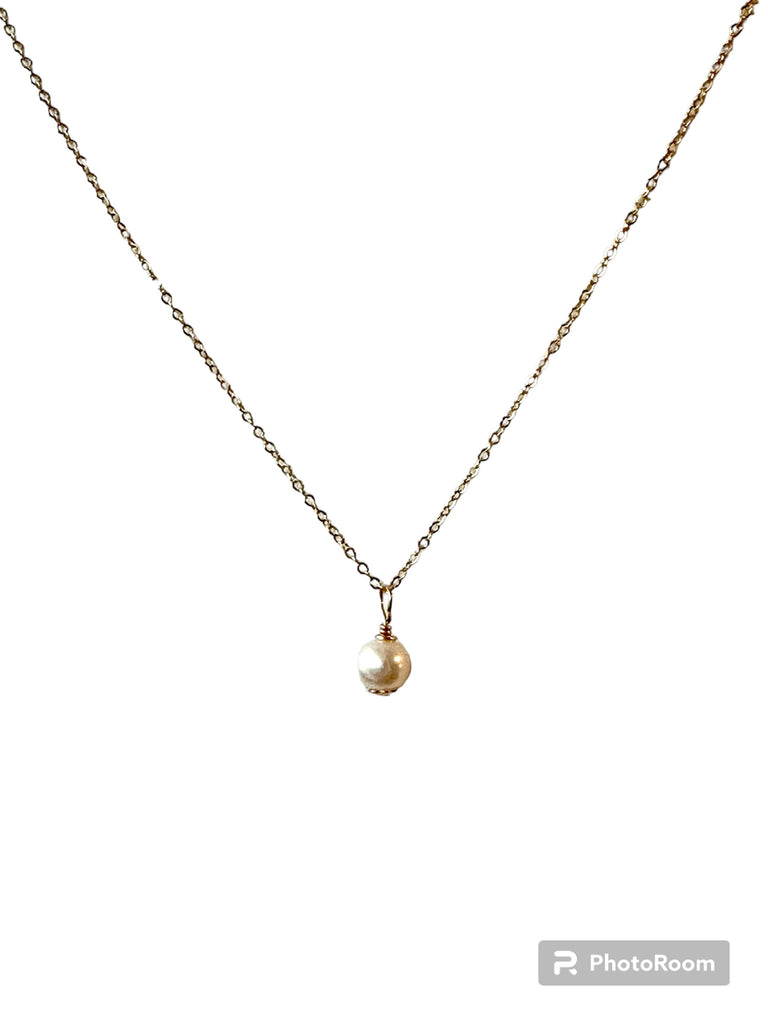 Classic Freshwater Pearl Necklace